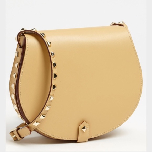 Rebecca Minkoff Handbags - 🎉HP🎉Rebecca minkoff LARGE skylar stud crossbody